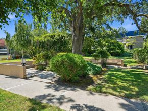 675 Sharon Park 208, Menlo Park CA 94025