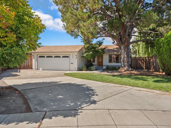 300 Tampa Court, Foster City CA 94404