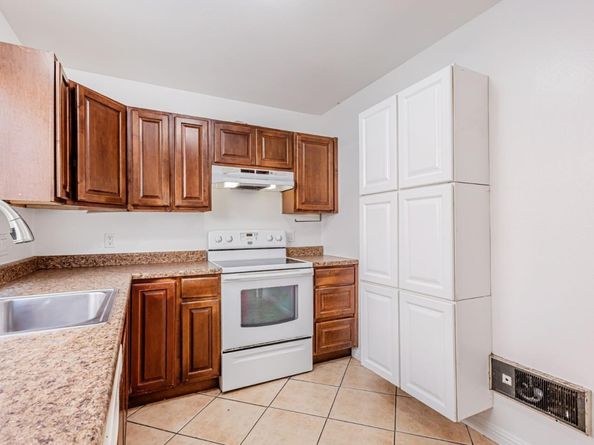 476 - 478 Oak Avenue, Half Moon Bay CA 94019