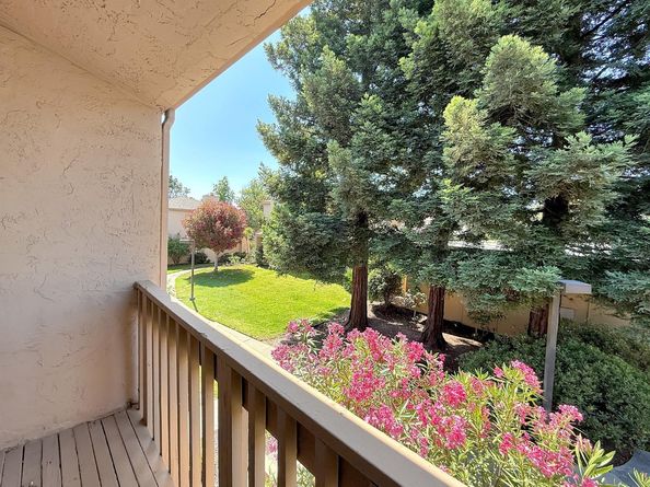 125 Connemara Way 98, Sunnyvale CA 94087