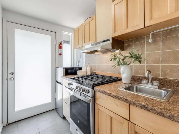 511 Pacheco Avenue, Santa Cruz CA 95062
