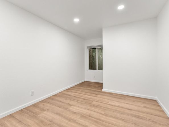 Devonshire, San Carlos CA 94070
