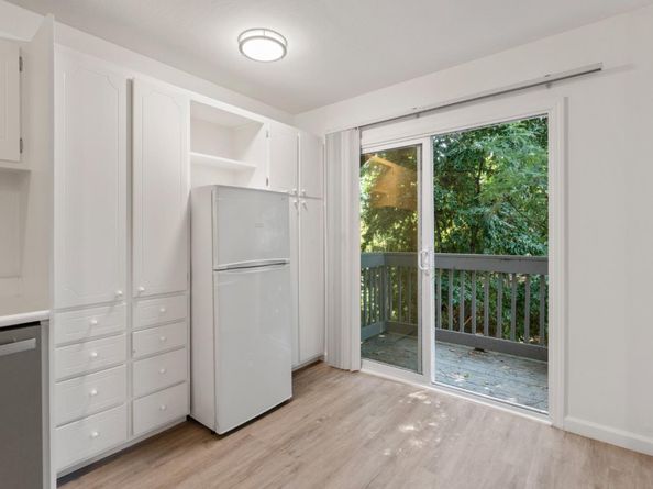 Devonshire, San Carlos CA 94070