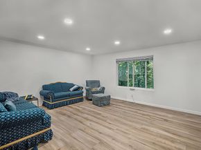 Devonshire, San Carlos CA 94070
