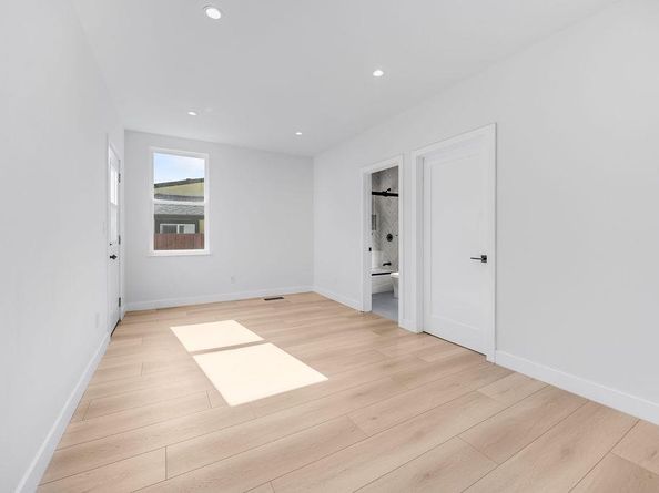 3040 Hoover Street, Redwood City CA 94063