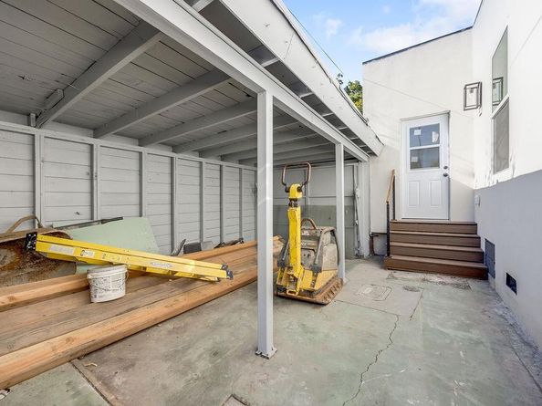 3040 Hoover Street, Redwood City CA 94063