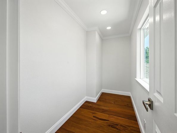 552 Borregas Avenue, Sunnyvale CA 94085