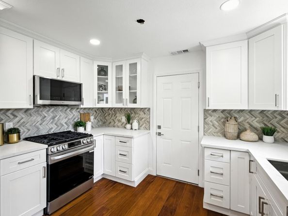552 Borregas Avenue, Sunnyvale CA 94085