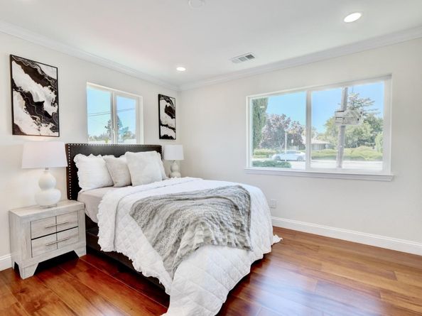 552 Borregas Avenue, Sunnyvale CA 94085