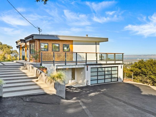 760 Loma Court, Redwood City CA 94062