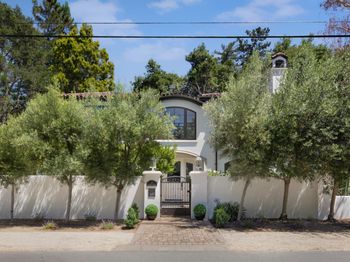 23 Almendral Avenue