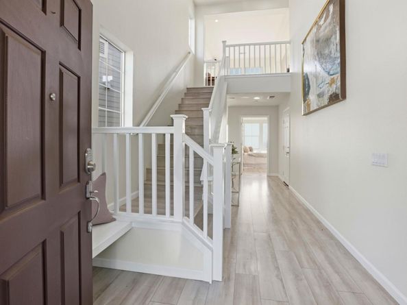 828 Steve Courter Way, Daly City CA 94014