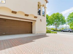 554 Dovecote Lane 2, Livermore CA 94551