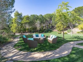 15 Boroughwood Place, Hillsborough CA 94010