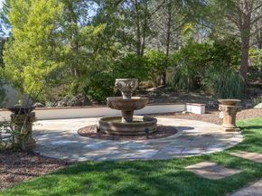 15 Boroughwood Place, Hillsborough CA 94010