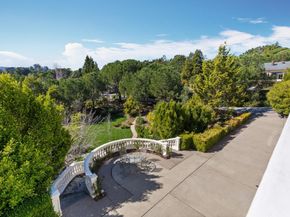 15 Boroughwood Place, Hillsborough CA 94010