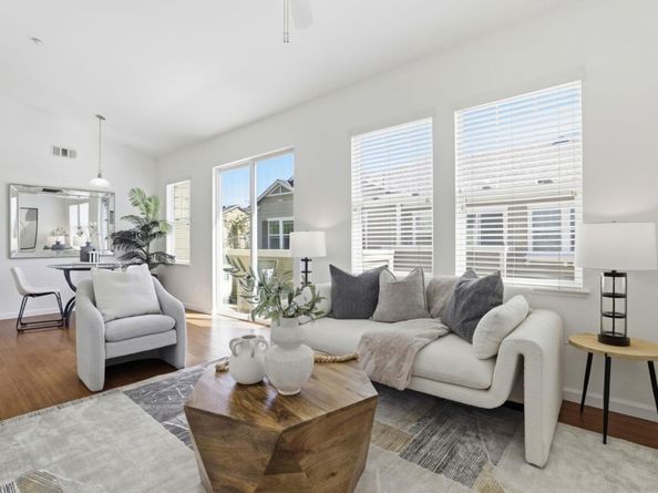 1035 Scotia Terrace 304, Sunnyvale CA 94089