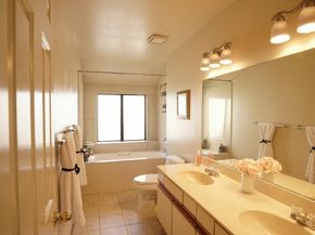 62 Washington Square Drive, Milpitas CA 95035