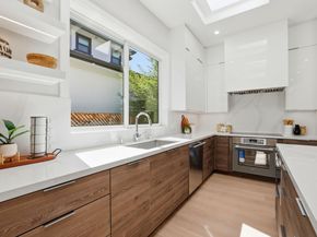 10536 S Tantau Avenue, Cupertino CA 95014