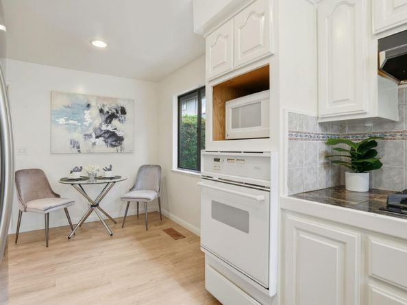 14351 Saratoga Avenue A, Saratoga CA 95070