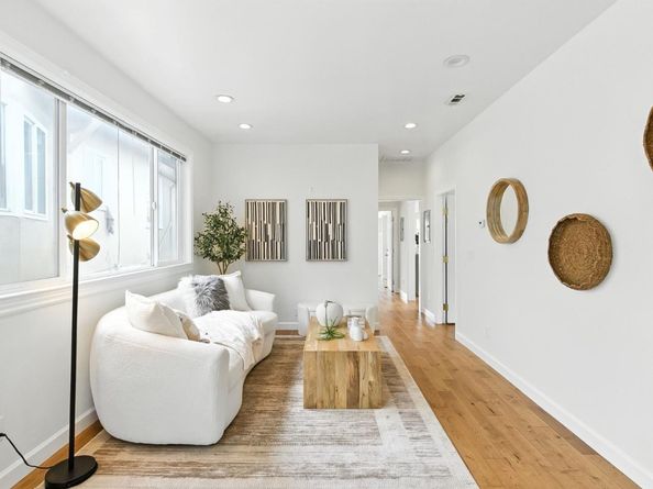 54 Eastwood Dr, San Francisco CA 94112