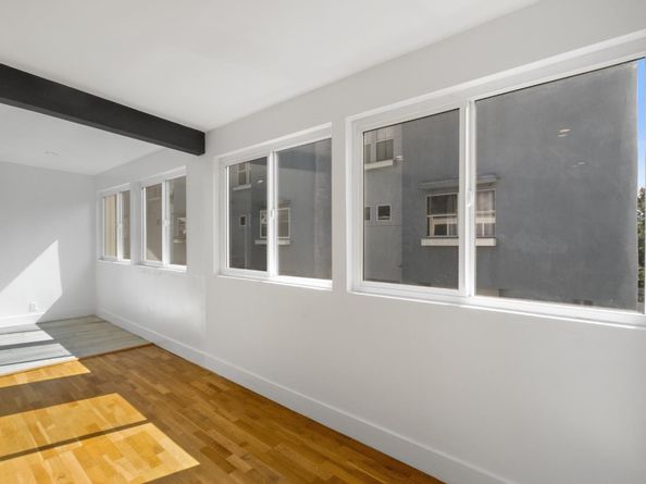 11th, Santa Monica CA 90401