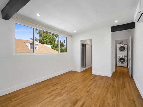 11th, Santa Monica CA 90401