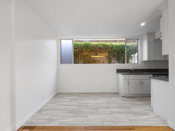 11th, Santa Monica CA 90401