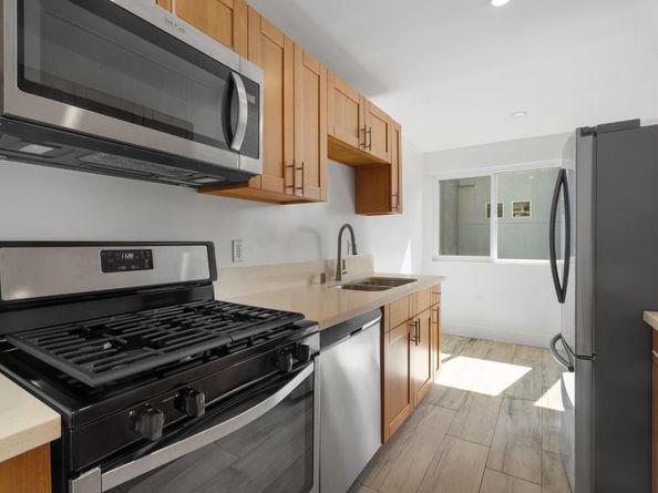 11th, Santa Monica CA 90401