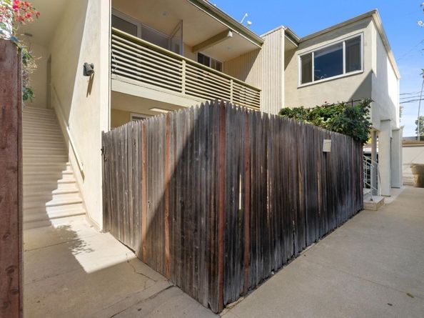 11th, Santa Monica CA 90401