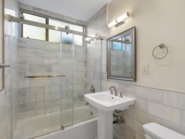 11th, Santa Monica CA 90401