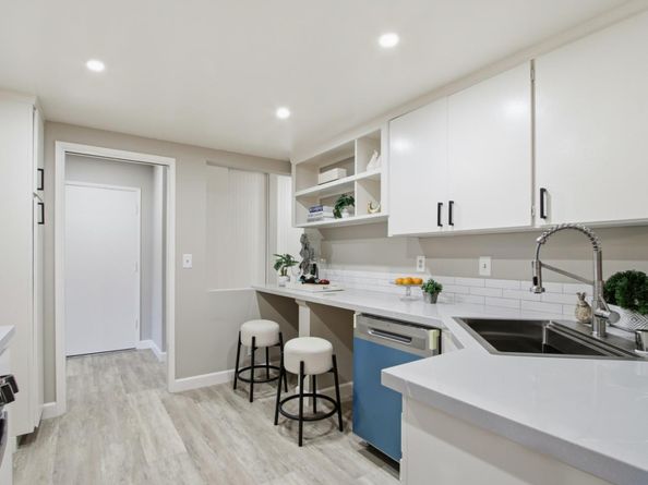 150 Saratoga Avenue 322, Santa Clara CA 95051