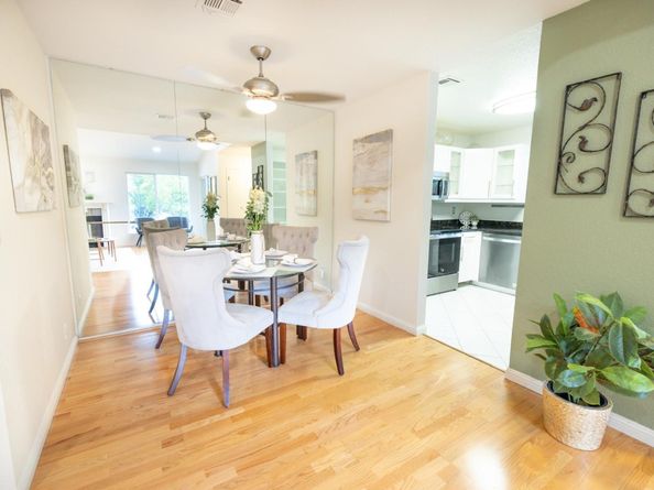 700 Canyon Oaks Drive H, Oakland CA 94605