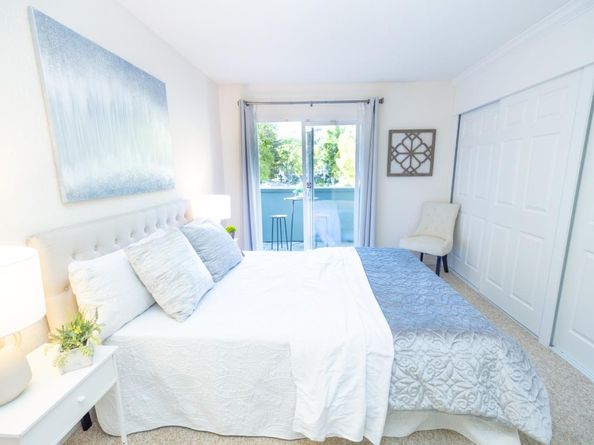 700 Canyon Oaks Drive H, Oakland CA 94605