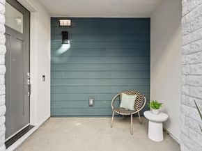 1303 Besra Trail 13, Sunnyvale CA 94087