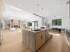 89 Centre Street, Mountain View CA 94041