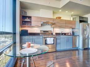88 E San Fernando Street 1406, San Jose CA 95113
