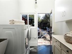 1015 Mallet Court, Menlo Park CA 94025