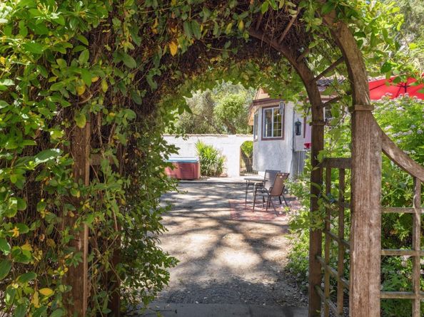 355 Santa Cruz Street, Boulder Creek CA 95006