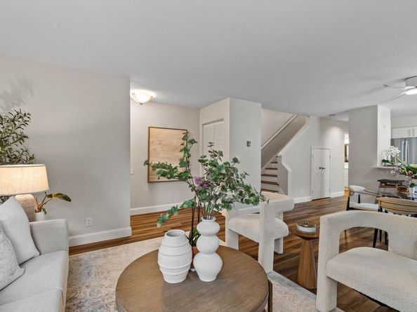 461 Northlake Drive 25, San Jose CA 95117