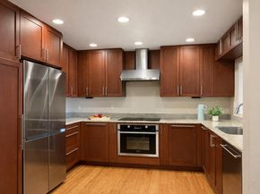 1033 Crestview Drive 216, Mountain View CA 94040