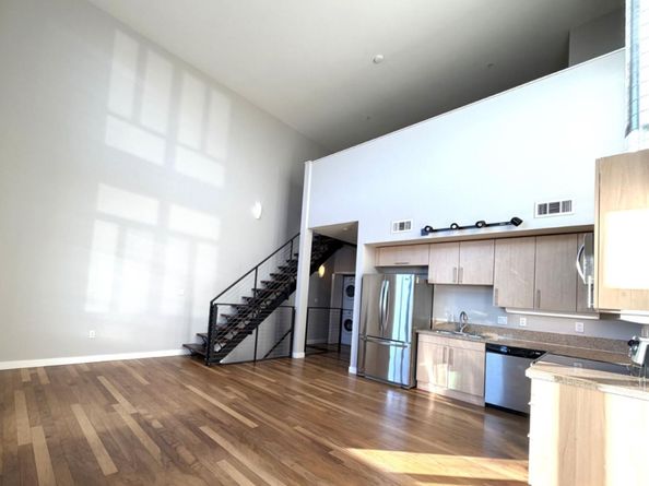 88 Bush Street 2171, San Jose CA 95126