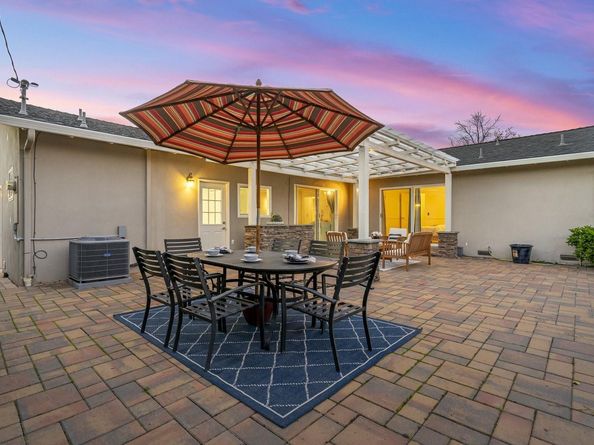 2741 Doverton Square, Mountain View CA 94040