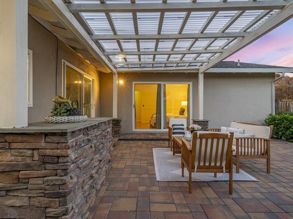 2741 Doverton Square, Mountain View CA 94040