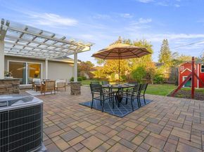2741 Doverton Square, Mountain View CA 94040