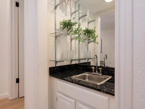 733 Fairfield Road 10, Burlingame CA 94010