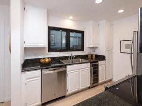 733 Fairfield Road 10, Burlingame CA 94010