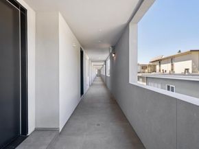 1433 Floribunda Avenue 8, Burlingame CA 94010