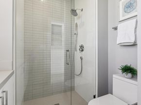 1433 Floribunda Avenue 8, Burlingame CA 94010