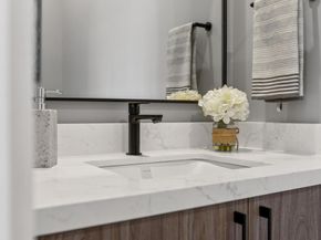 1433 Floribunda Avenue 8, Burlingame CA 94010